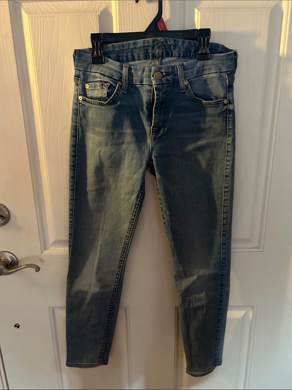 7 For All Mankind Women's Skinny Jeans in Medium Blue Wash size 26